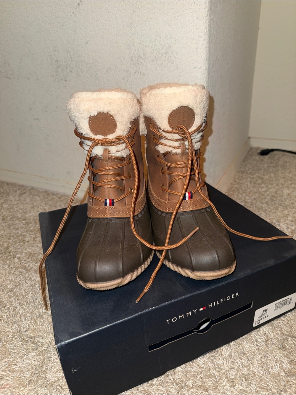 Tommy Hilfiger Tan and Dark Brown Sherpa-Lined Winter Duck Boots